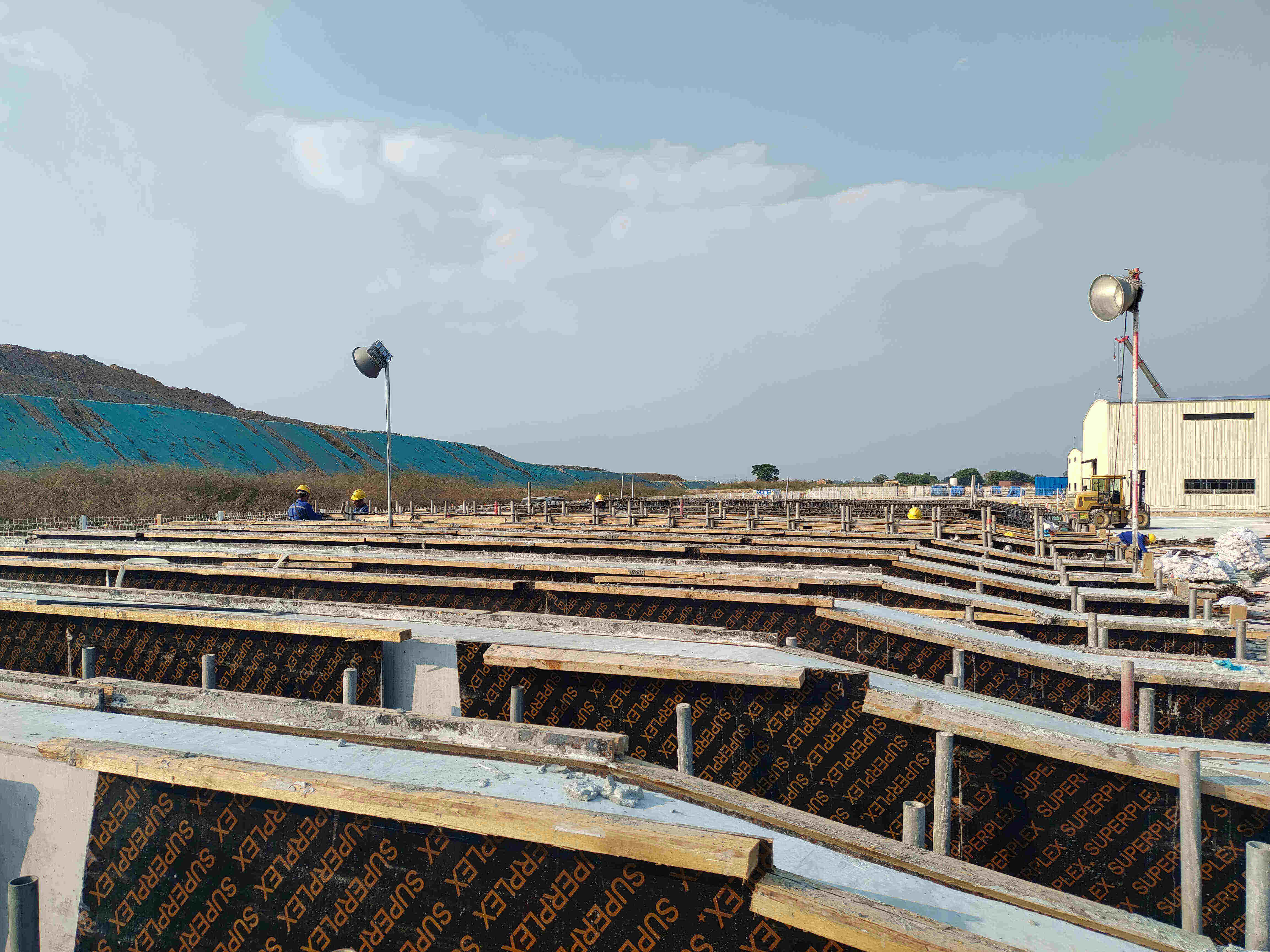 b8357499-7446-48c7-bab7-24ab9e272fa8.jpg b8357499-7446-48c7-bab7-24ab9e272fa8.jpg